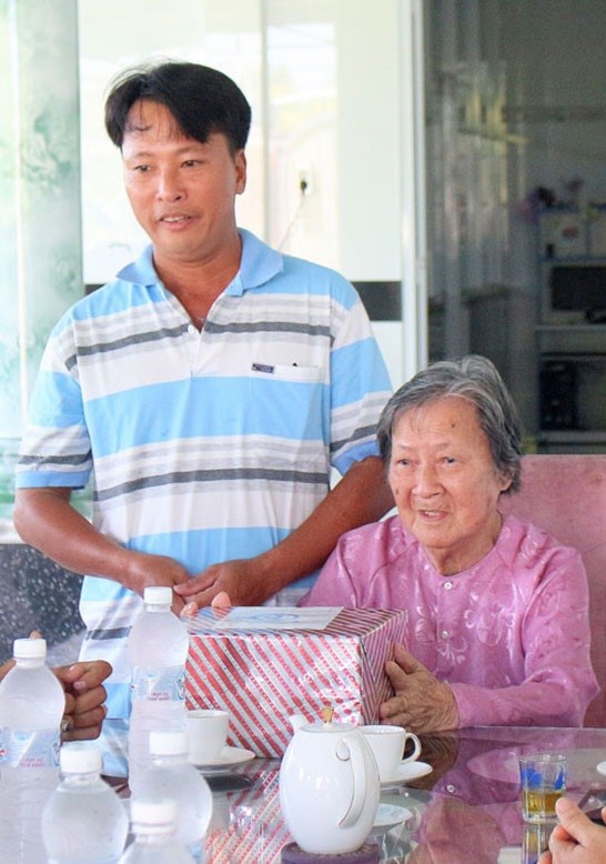 HOÀNG THỊ HỢP