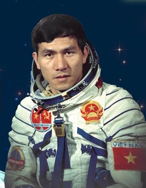 Trung tướng Phạm Tuân