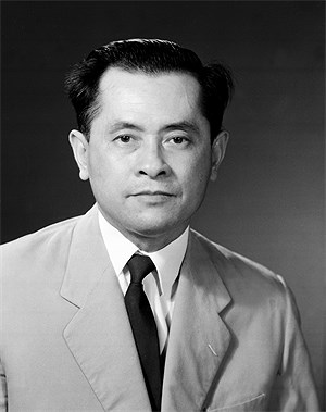 Nguyễn Lam (Tên thật là Lê Hữu Vỵ)