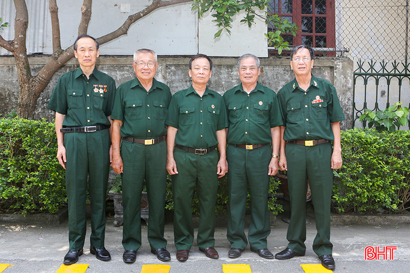 Nguyễn Lam, Đào Chiến Thắng, Trần Thanh Tùng, Nguyễn Văn Thắng và Nguyễn Trọng Hảo.